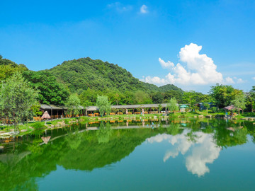 蓝天白云青山绿水