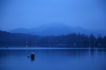 西湖山水装饰画