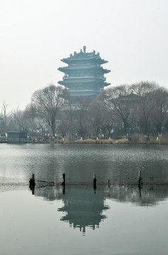 大明湖冬景