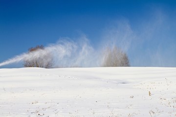 制雪