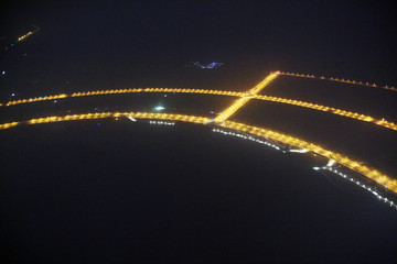 上海浦东滴水湖环湖路夜景