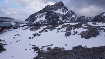 雪山