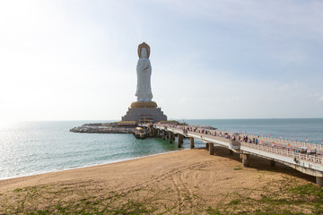 海南三亚南山寺108米海上观音