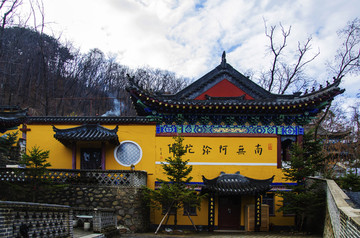 千山灵岩寺建筑