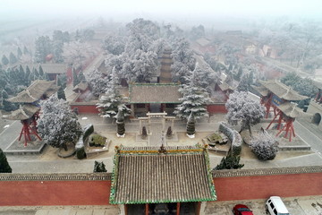 无人机航拍关帝庙雪景