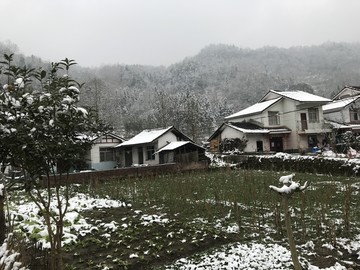 四川彭州通济雪景