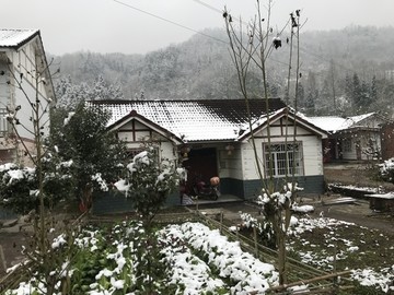 四川彭州通济雪景