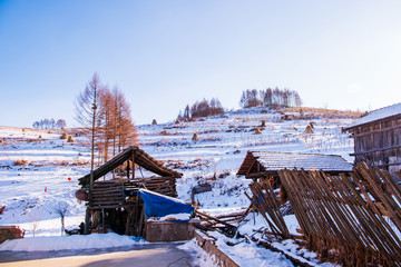 松岭雪村