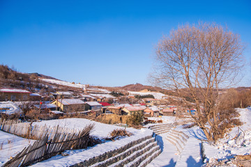 松岭雪村