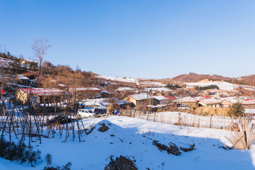 松岭雪村