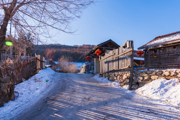 松岭雪村