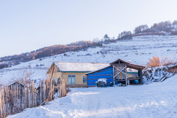 松岭雪村