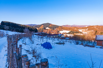 松岭雪村