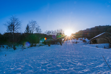 松岭雪村