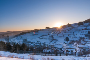 松岭雪村