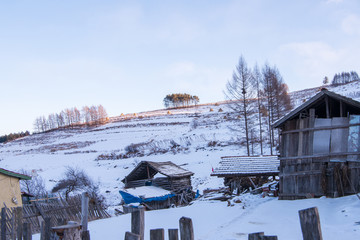 松岭雪村