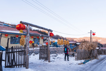 松岭雪村