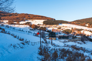 松岭雪村