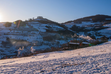 松岭雪村