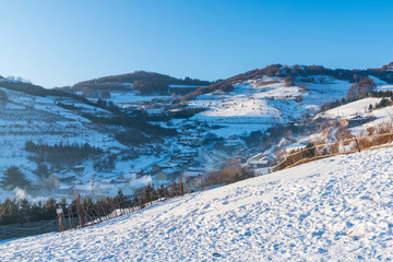 松岭雪村