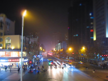 城市道路夜景