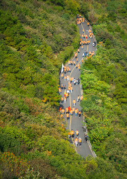 团队登山活动