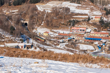 松岭雪村