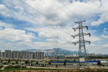 城市电力铁塔