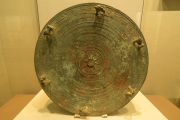 古代铜鼓