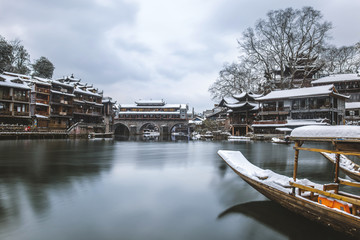 凤凰古城雪景