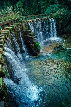 蜀南竹海七彩飞瀑景区