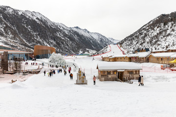 鹧鸪山滑雪场