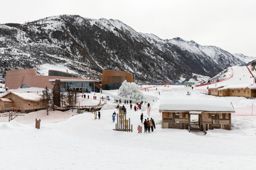 鹧鸪山滑雪场