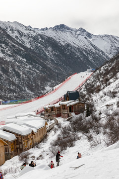 鹧鸪山滑雪场