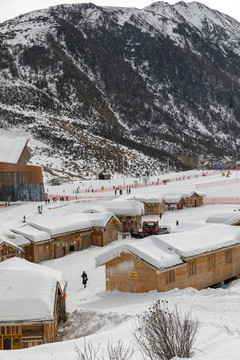 鹧鸪山滑雪场