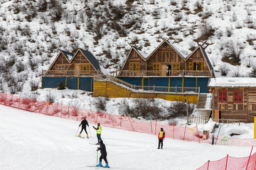 鹧鸪山滑雪场