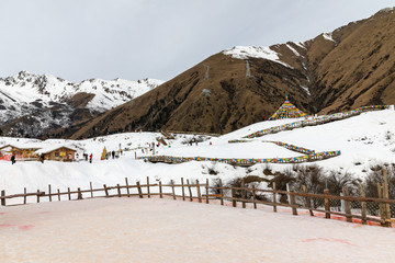 鹧鸪山滑雪场