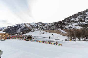 鹧鸪山滑雪场