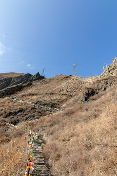 甘堡藏寨旅游