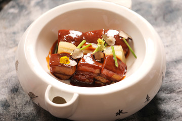 蘿卜燒肉