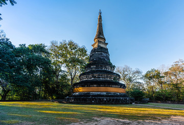 泰国拜县乌孟寺佛塔