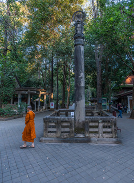 泰国拜县乌孟寺佛塔