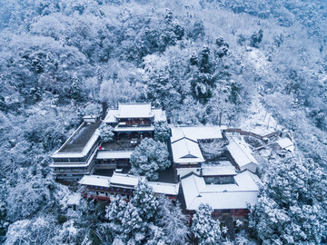 都江堰青城山全真观雪景