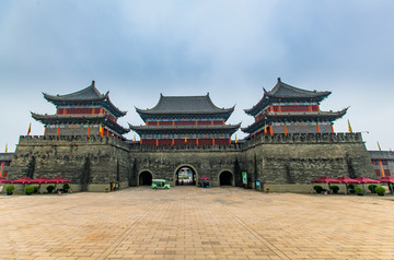 中式古城楼