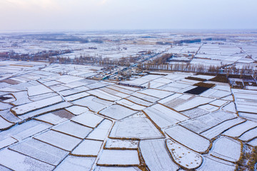 航拍冬季田野村庄雪景