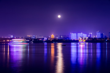 汉阳江滩夜景