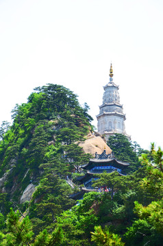 千山弥勒宝塔弥勒宝殿与山峰