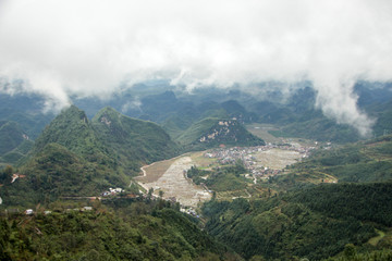 大山里的小村庄