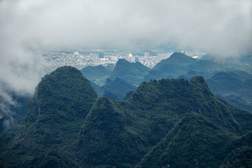 山外的城市