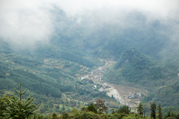 深山田野